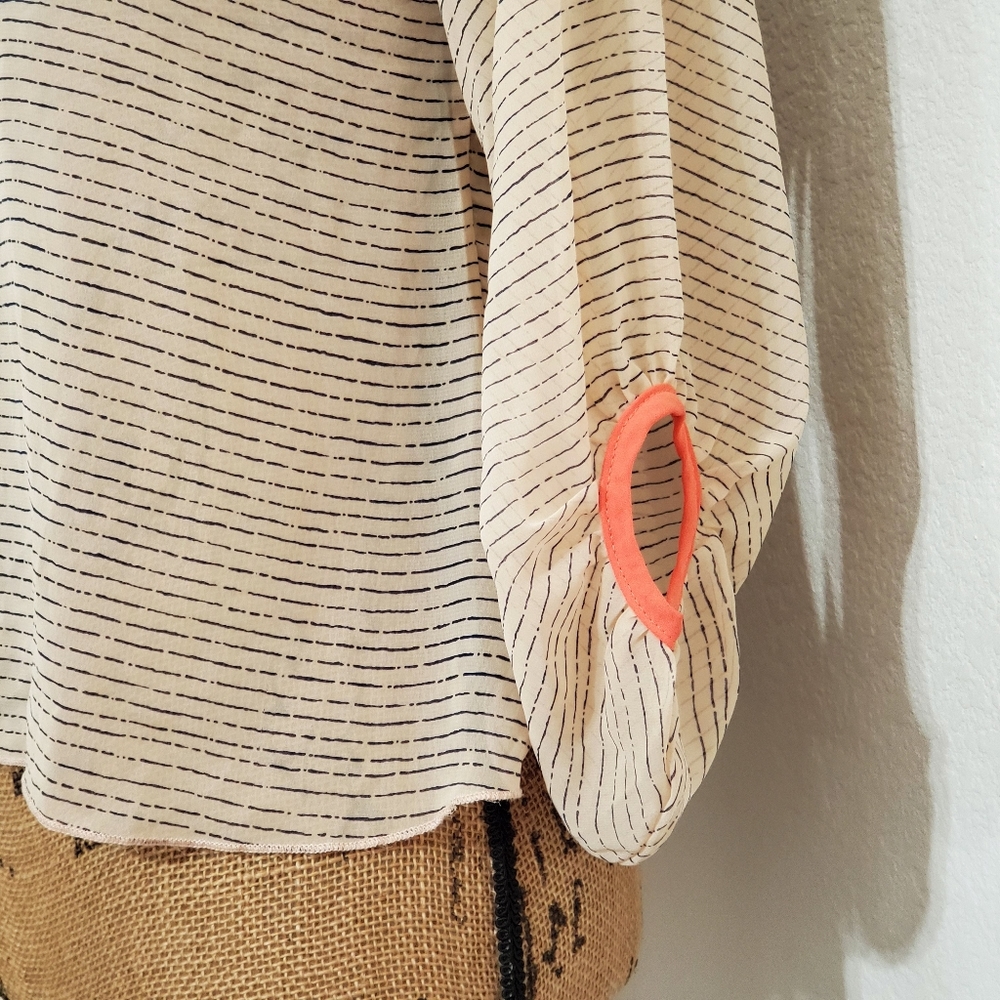 January 7 Semi sheer tan  navy and orange cinch detail cool sleeves Small - Picture 7 of 7